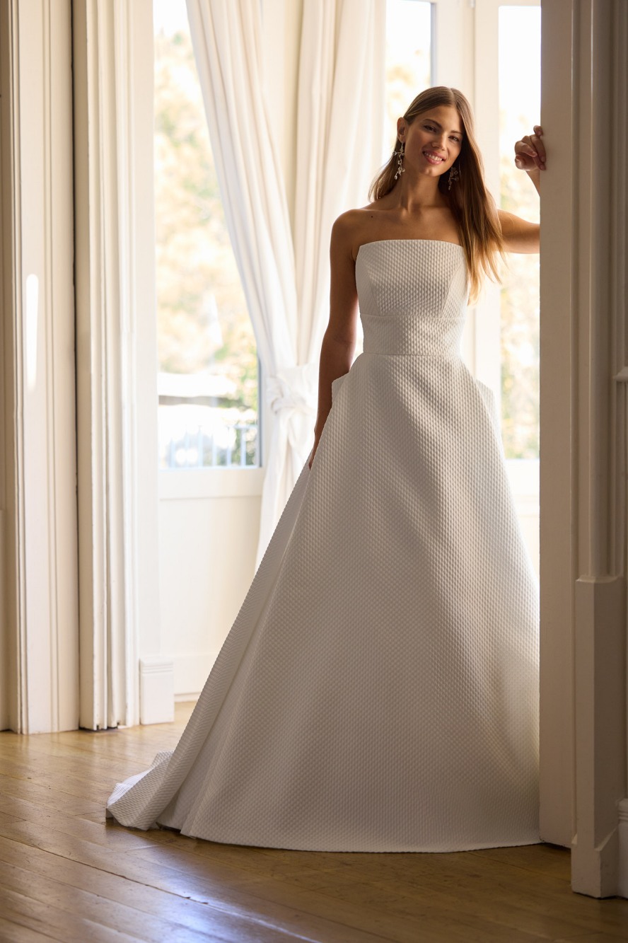 Palabra de honor alzado en falso liso