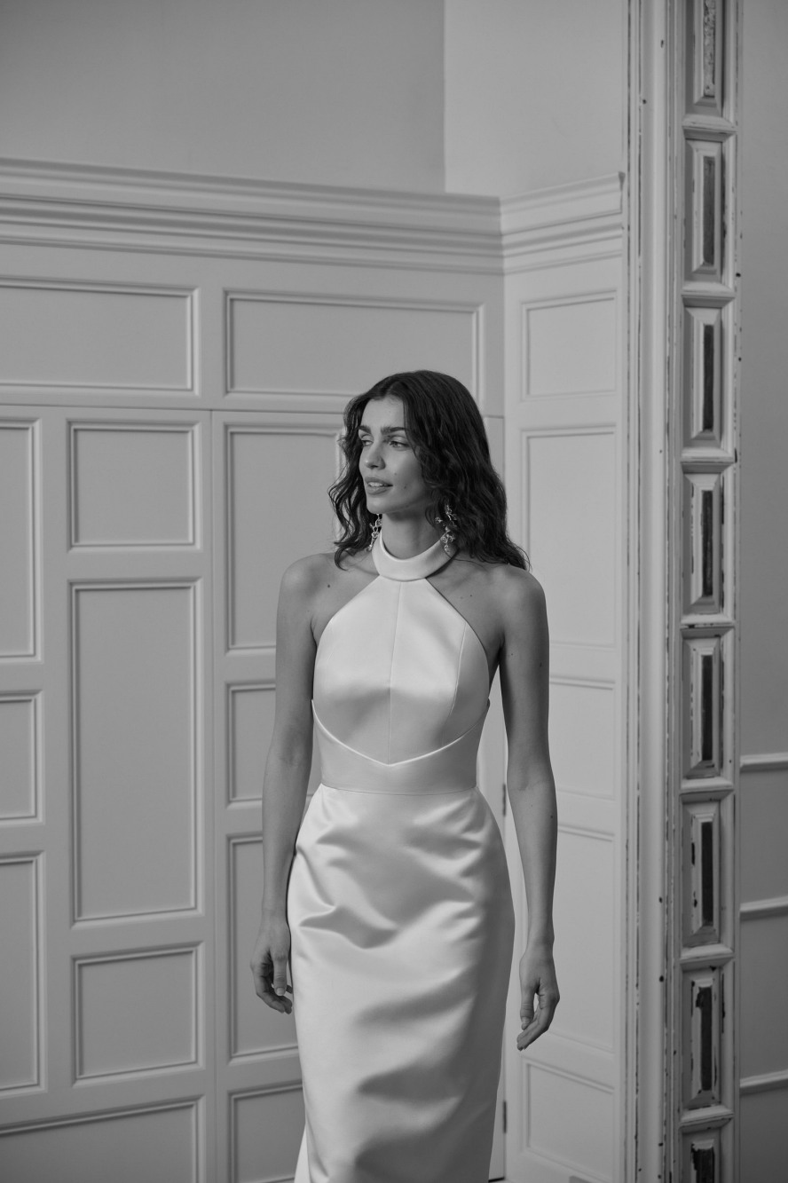 Silueta lápiz en raso